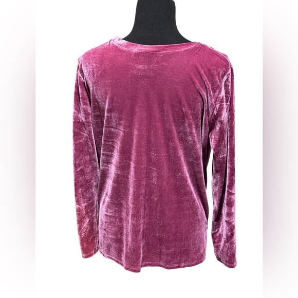 Velvet Twist Front Top - Picture 3 of 4